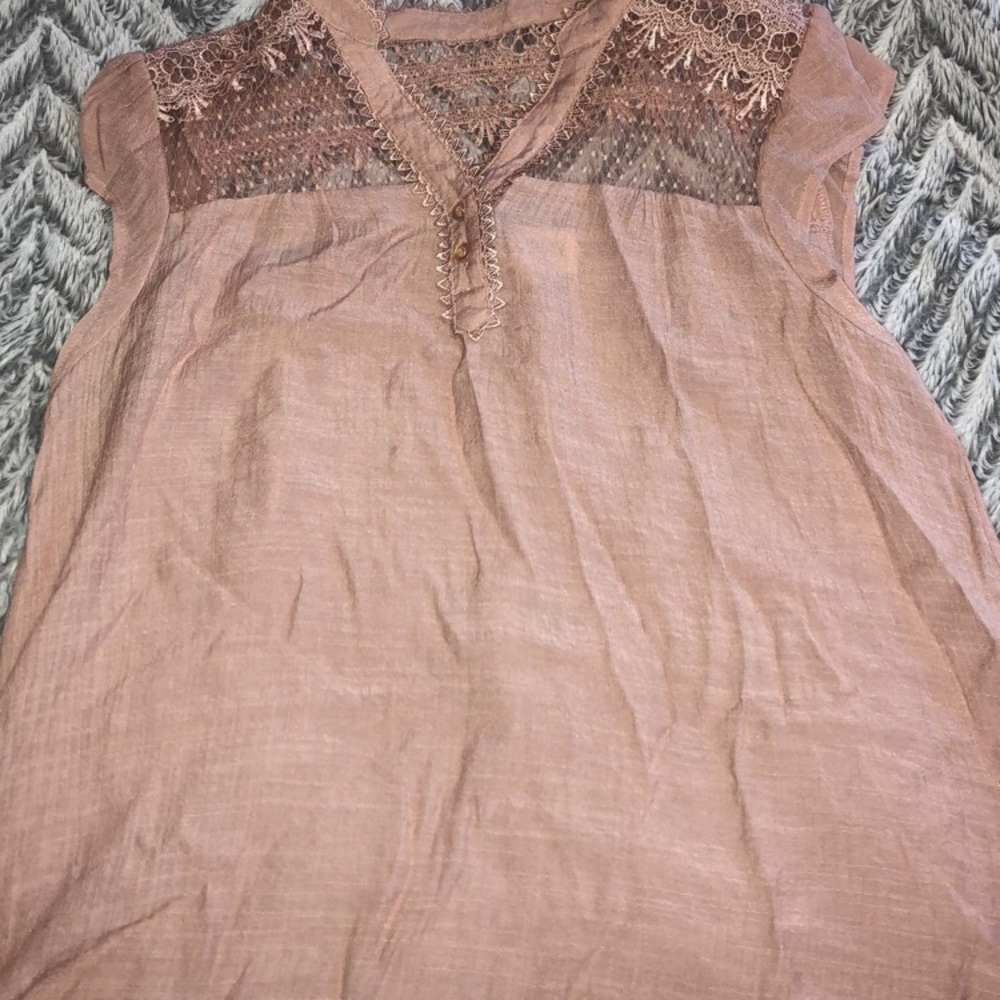 Rose pinky shirts from the brand sweet wanderer